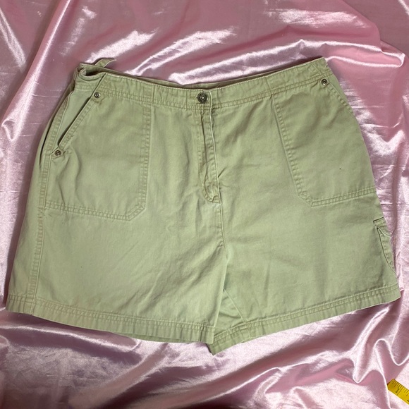 Vintage Pants - Sonoma Army Green cargo high waisted shorts size 14